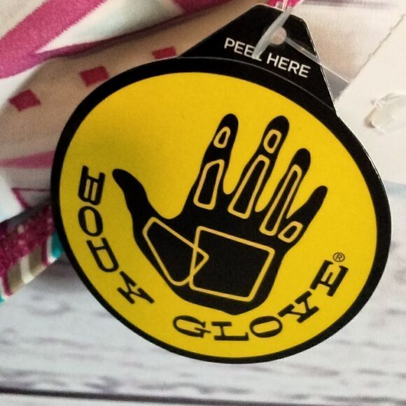 New Without tags. "Body Glove" woman's bikini bottoms - Picture 10 of 12